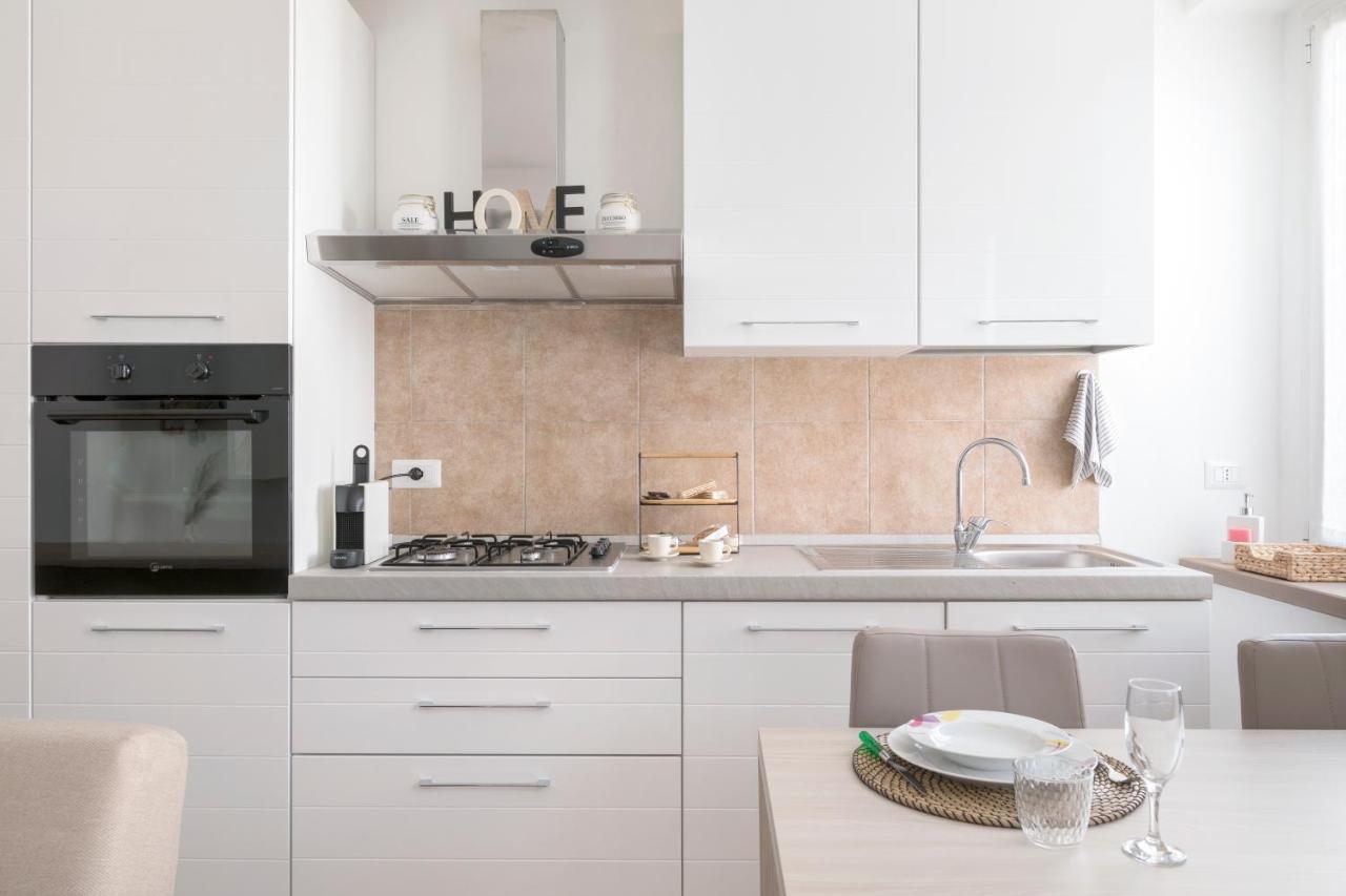 Aura Apartment - Como City Centre ภายนอก รูปภาพ