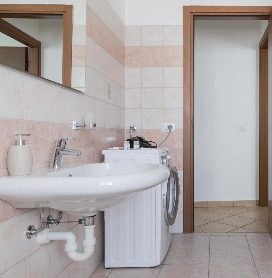 Aura Apartment - Como City Centre ภายนอก รูปภาพ