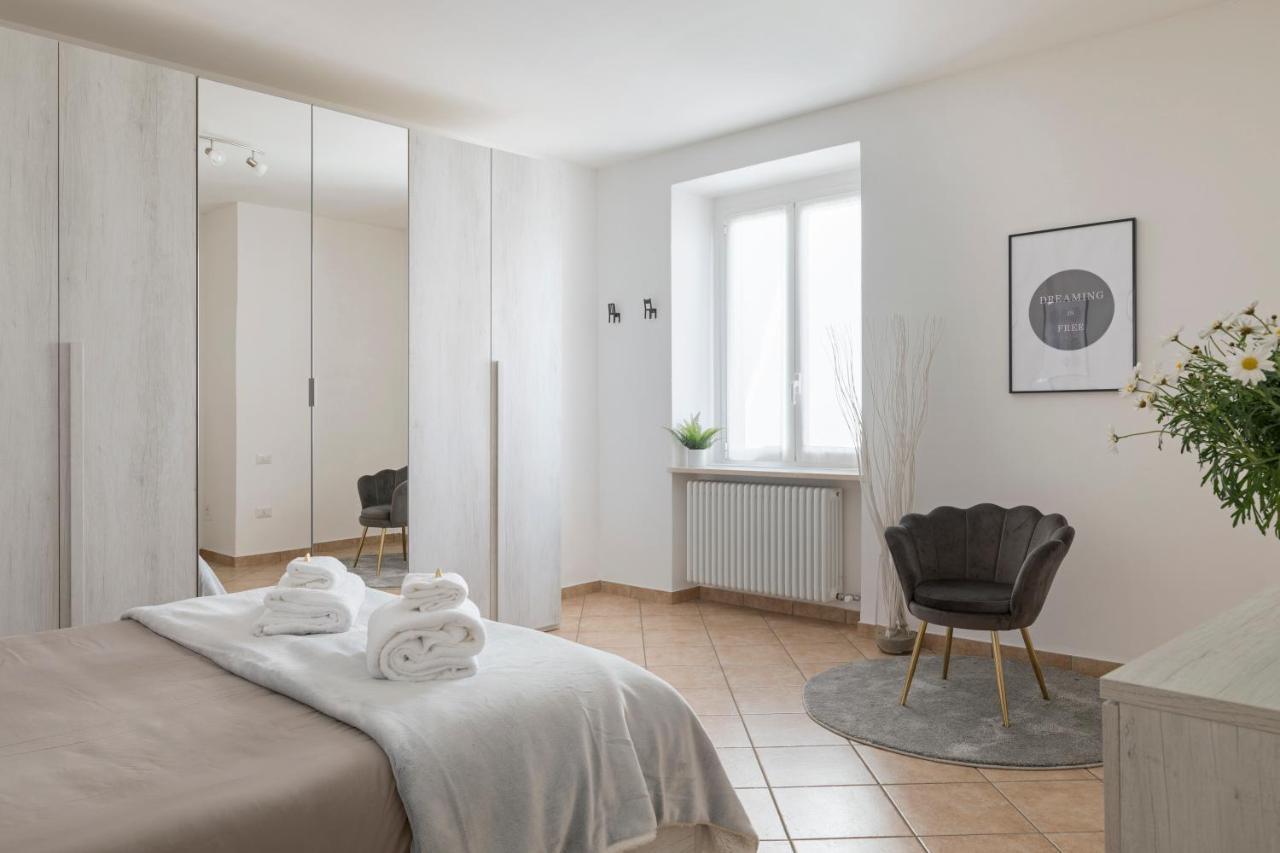 Aura Apartment - Como City Centre ภายนอก รูปภาพ